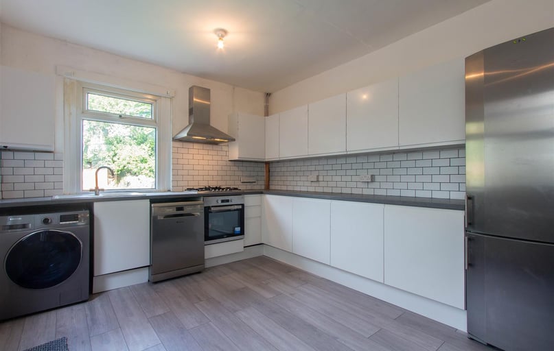 Miskin Street, Plasnewydd, Cardiff - Image 1